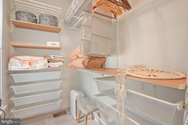 Building Photo - 813 Rockwell Ave