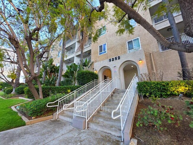 Primary Photo - 5252 Orange Ave