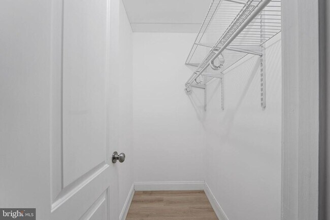 Building Photo - 124 Roberts Ln