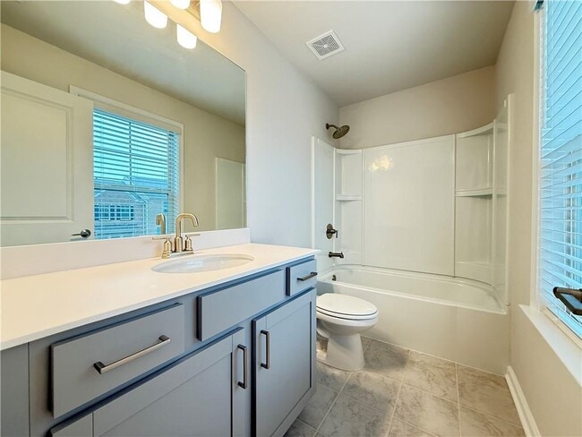Building Photo - 3756 Davis Cir NW