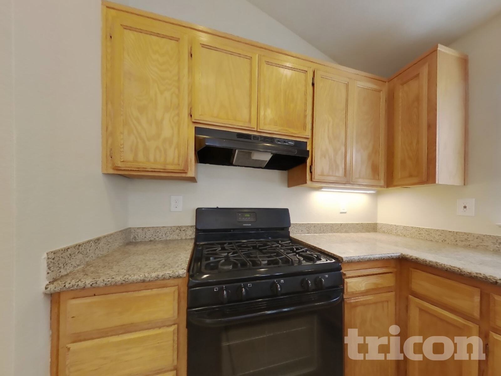 Building Photo - 715 Lotz Way