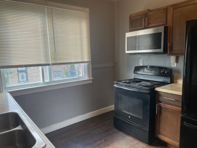 Building Photo - 8241 Ironwood St