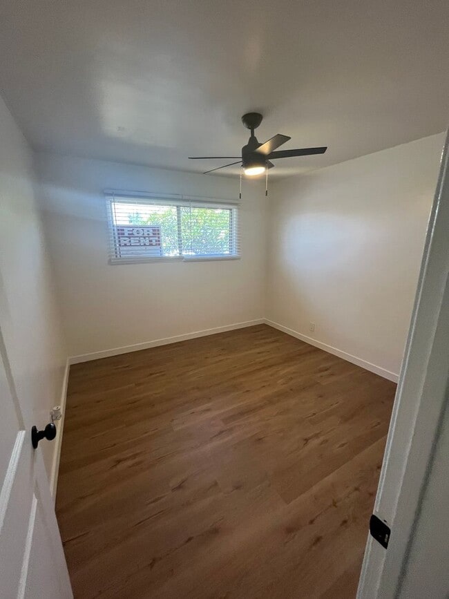 Building Photo - Lovely 3 Bedroom 1 Bath House with Garage