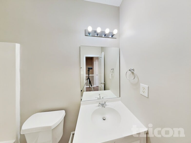 Building Photo - 10481 Sand Ct