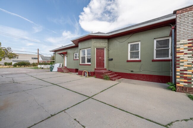 Building Photo - 135 E 4800 S