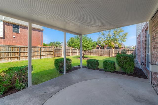 Building Photo - 223 Briar Oak Dr