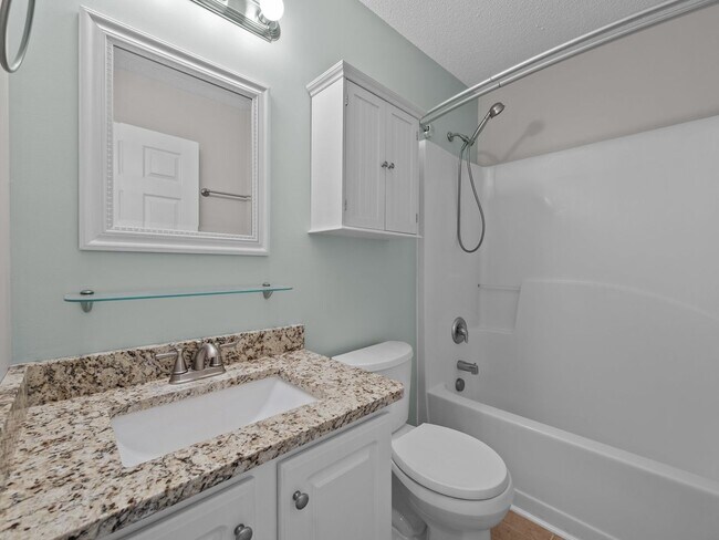 Building Photo - 305 Appaloosa Ct