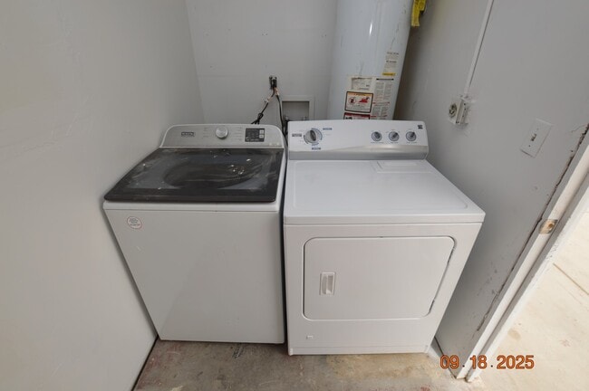 Building Photo - 3646 Longfellow St