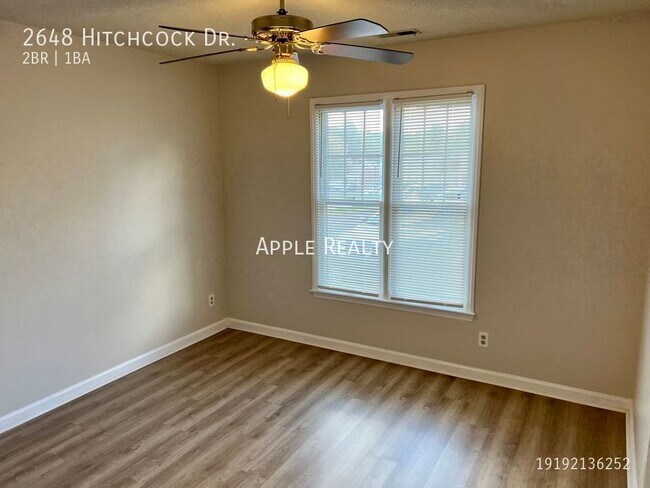 Building Photo - 2648 Hitchcock Dr