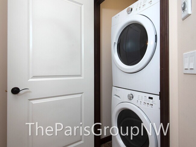 Building Photo - Spectacular Serene Lake 2012 TH – Great Location!