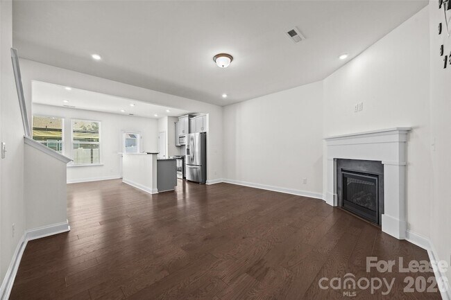 Building Photo - 1245 Pebble Grove Dr