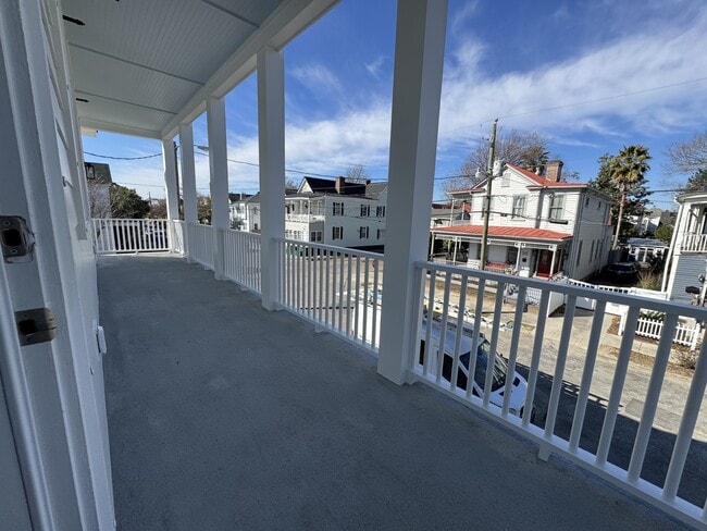 Building Photo - 89 Fishburne St