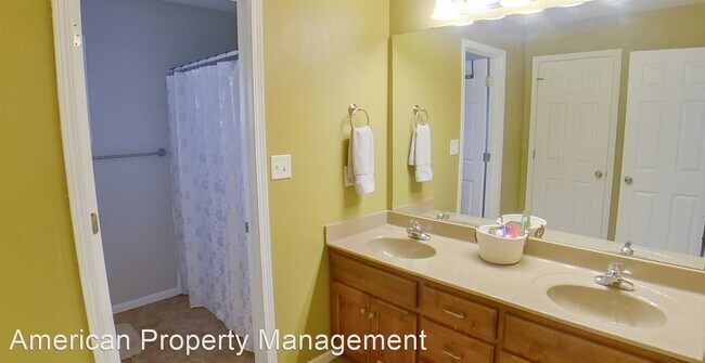 Building Photo - 3 br, 2.5 bath House - 602 Highland Ridge Dr