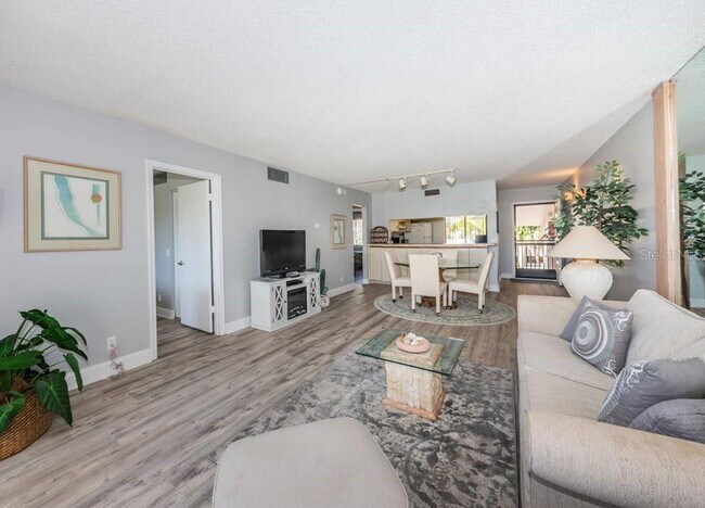 Building Photo - 5724 PUERTA DEL SOL Blvd