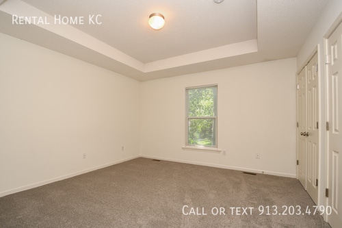 Building Photo - 5918 Brittany-