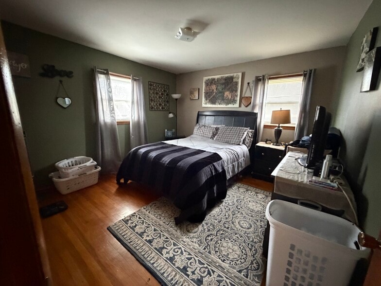 Building Photo - 10108 W Montana Ave