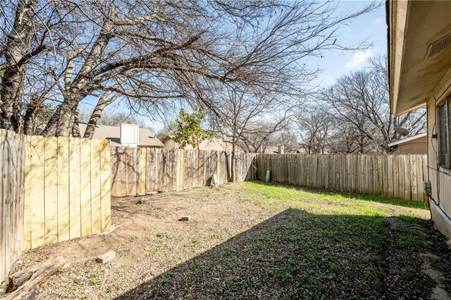 Building Photo - 1212 Bonnie Brae St