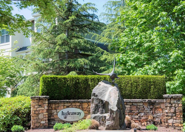 Building Photo - 12003 SE High Creek Rd