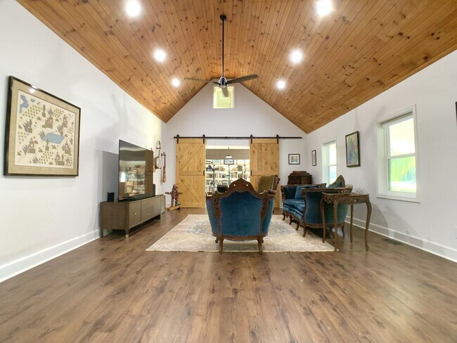 Building Photo - 3979 Lem Davis Rd