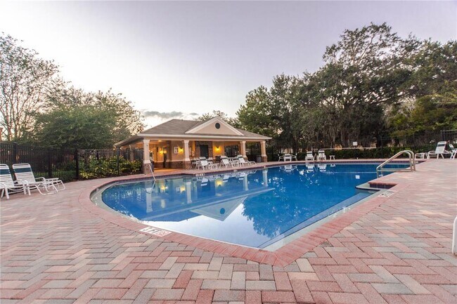 Building Photo - 4815 Pond Ridge Dr