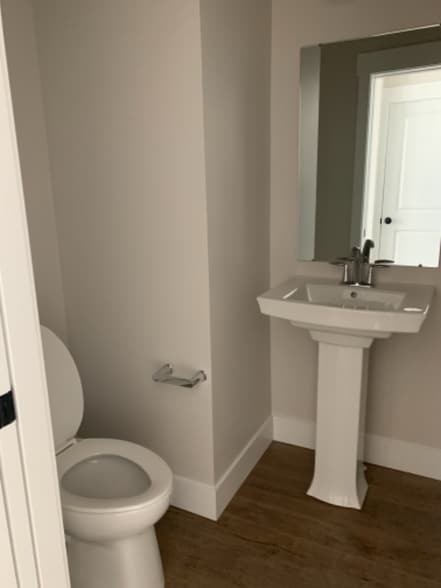 Building Photo - 6103 Farmstead Ave