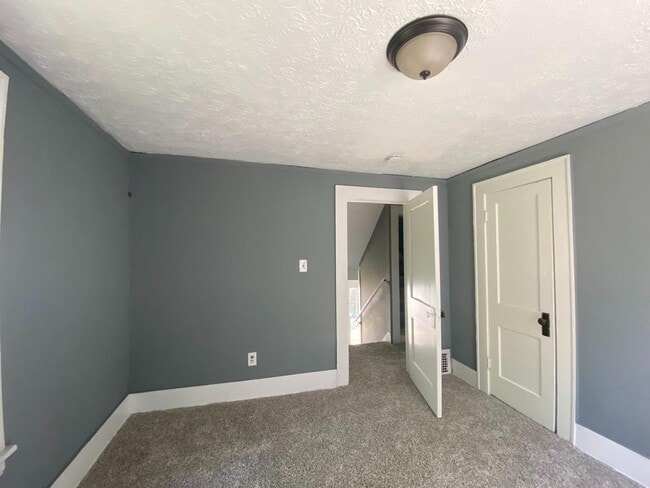 Building Photo - 937 Lawton St