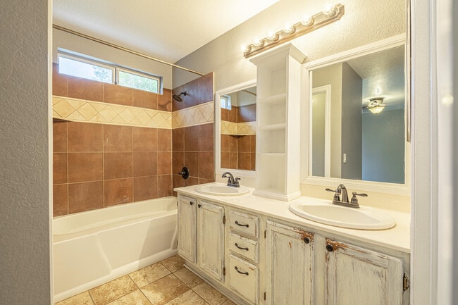 Building Photo - 44322 Brandon Thomas Way