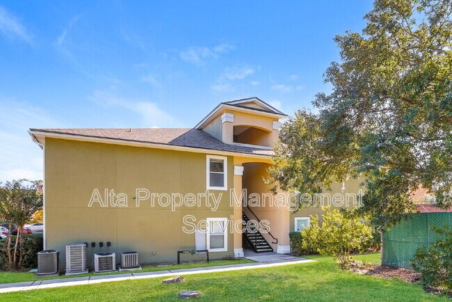 Building Photo - 6860 Skaff Ave