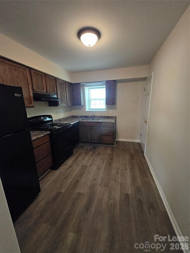 Building Photo - 5808 Hunting Ridge Ln