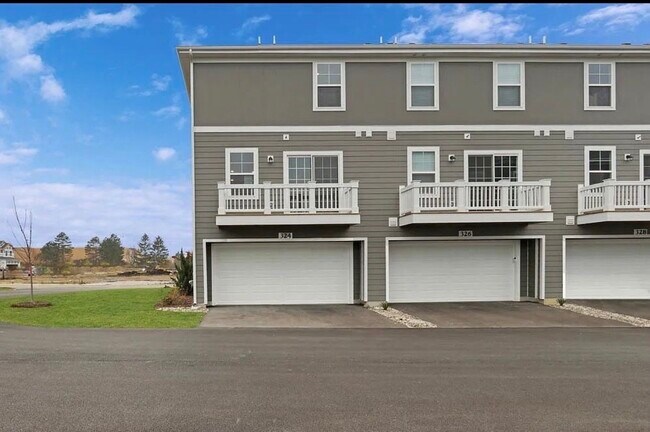 Building Photo - 324 Basin Ct