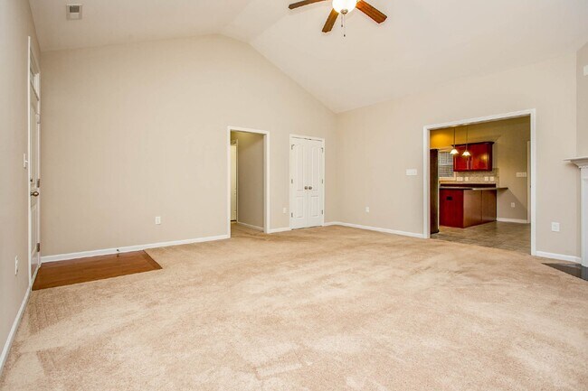 Building Photo - 3 Bedroom 2 Bathroom Nest in Raeford