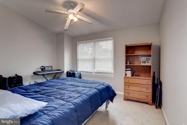 Building Photo - 12852 Fair Briar Ln