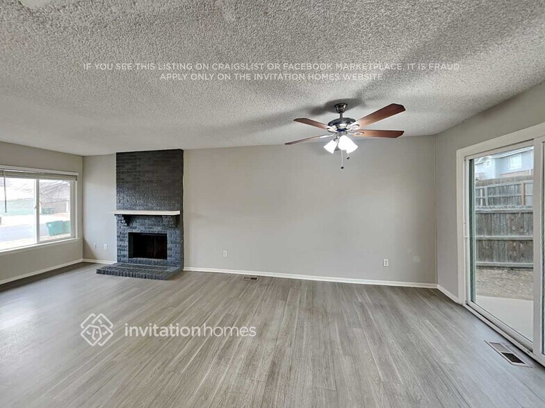 Building Photo - 4142 S Laredo Way