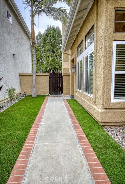 Building Photo - 24911 Laguna Vista