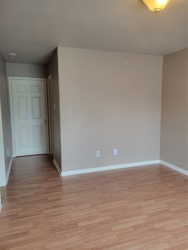 Building Photo - 4611 Knoxville St