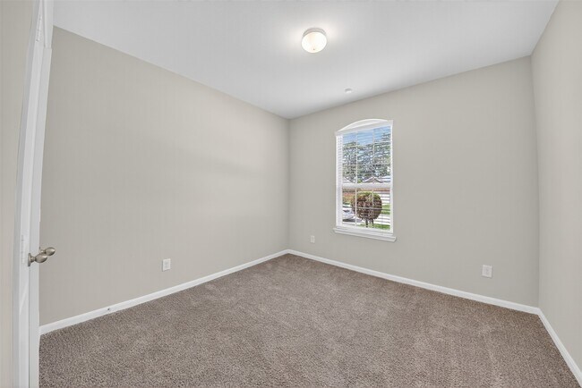 Building Photo - 18222 Humber River Ln