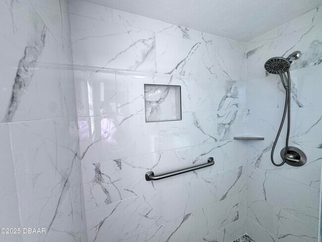 Building Photo - 6 Ocean Cir