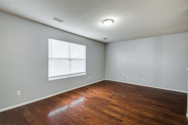 Building Photo - 19402 Hickory Meadow Ln