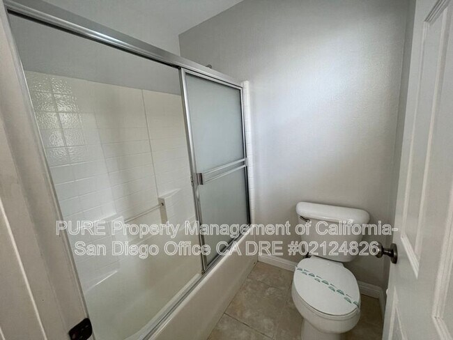 Building Photo - 1644 Moonbeam Ln