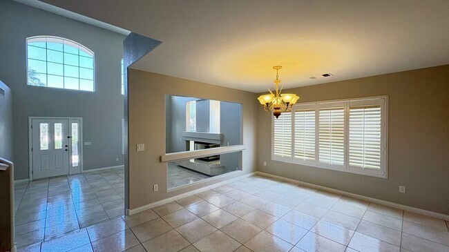 Building Photo - 6675 Coronado Crest Ave