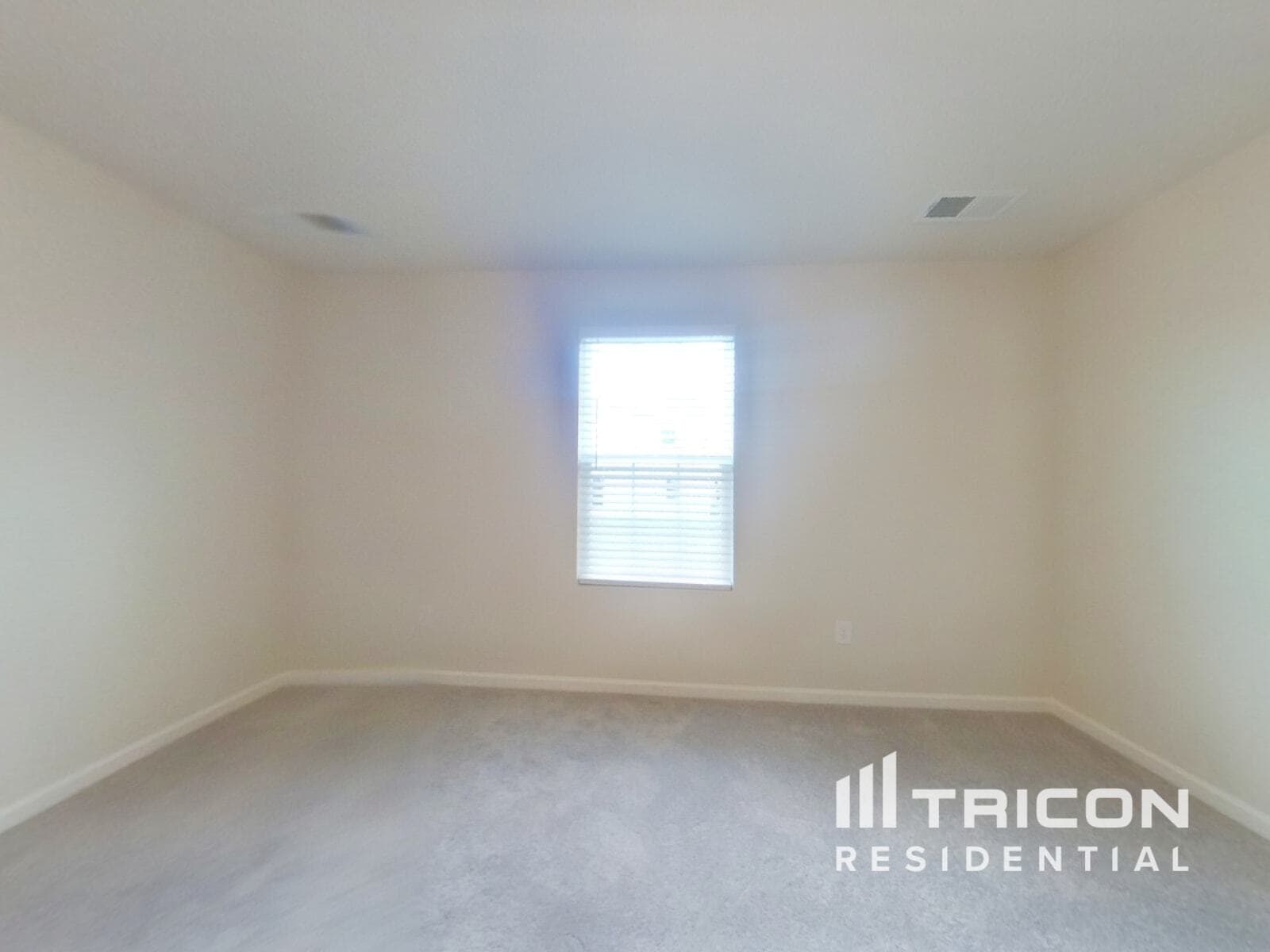 Building Photo - 3075 Whispering Willows Ct