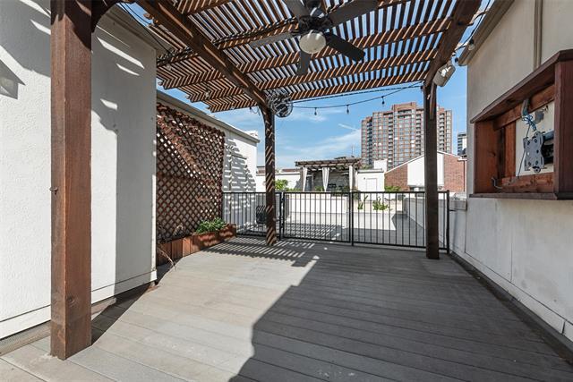 Building Photo - 3210 Carlisle St