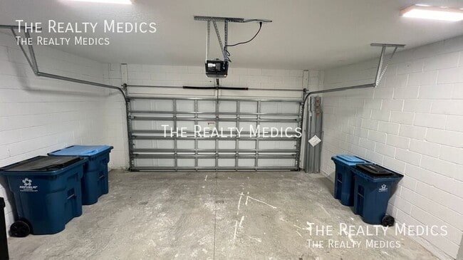 Building Photo - 1364 Gibbs Rd SW