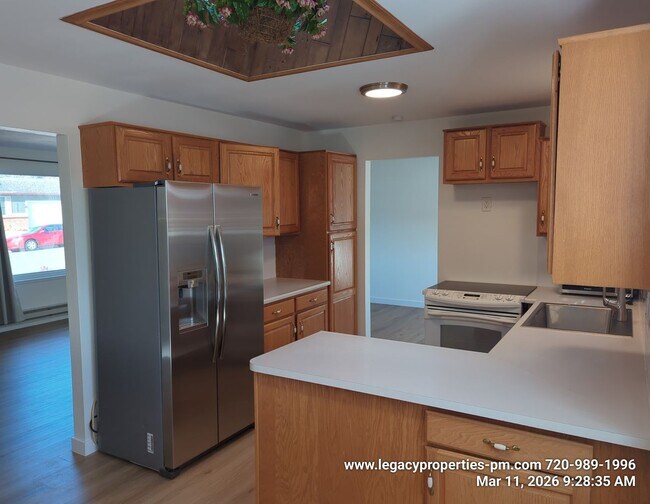 Building Photo - QUAINT SPLIT LEVEL IN MORRISON