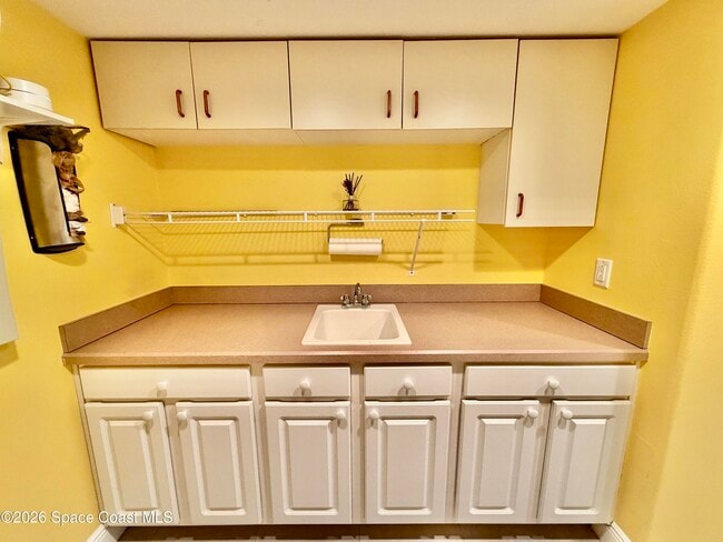 Building Photo - 551 Casa Bella Dr
