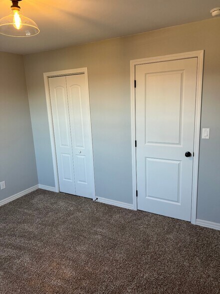 Building Photo - 1916 Beech St