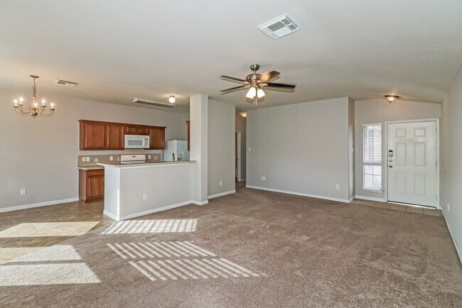 Building Photo - 15527 Lady Shery Ln