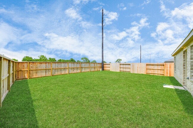 Building Photo - 27438 Sweetwater Bay Dr
