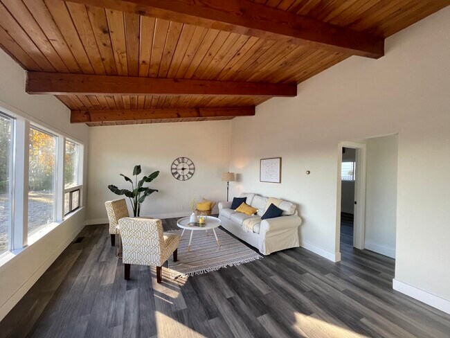 Building Photo - 5008 Sperry Ln