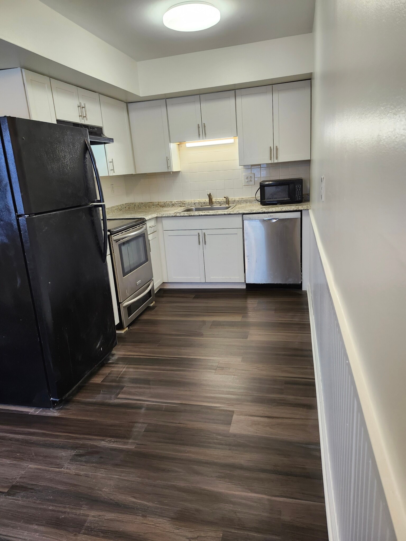 Kitchen - 13 Reliance Ct